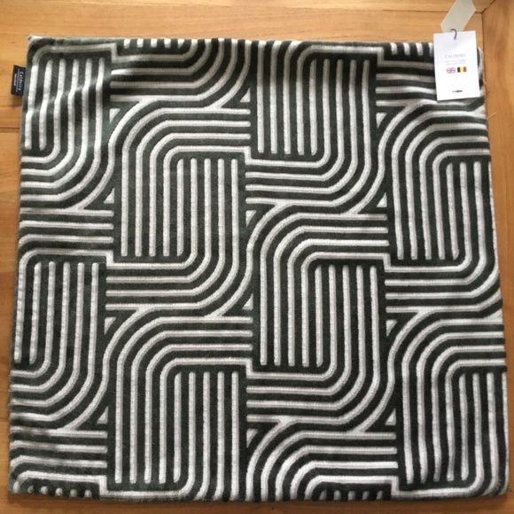 Caldeira Belgian Cut Velvet Cushion Cover - Picture 1 of 7